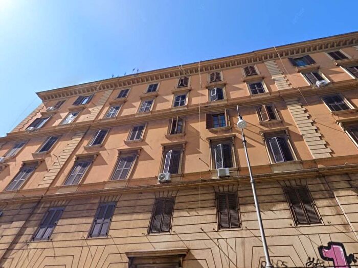 Appartamento quadrilocale in affitto in Via Giovanni Giolitti, Esquilino, Roma