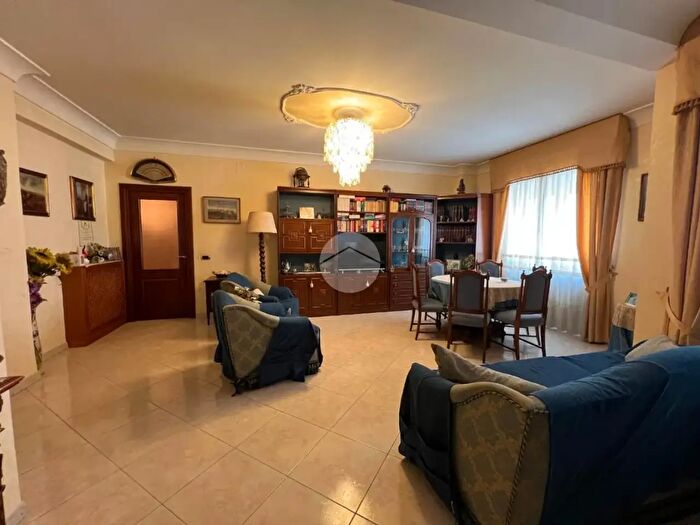 Appartamento quadrilocale in vendita in Viale Evangelista Torricelli, Casavatore