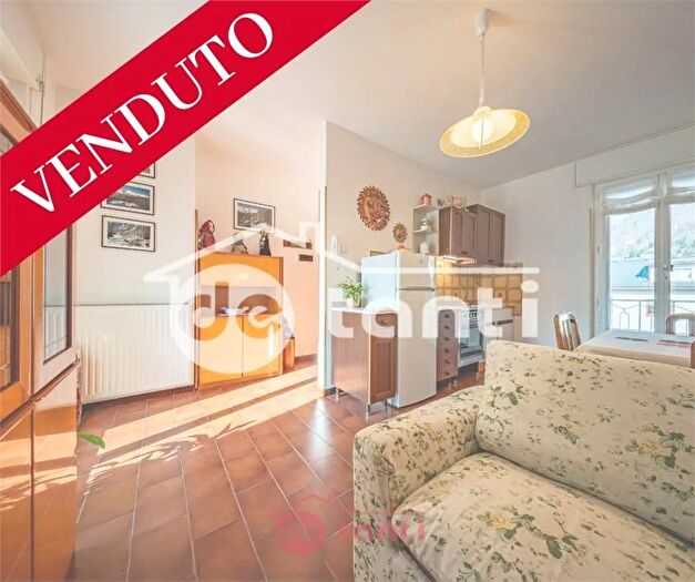 Appartamento bilocale in vendita in Via F Mitta Chiavenna So, Chiavenna