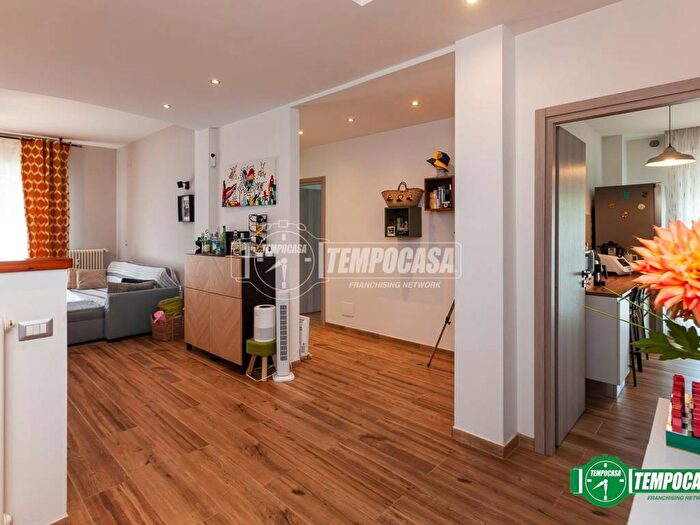 Appartamento trilocale in affitto in Via Sardegna, Canovine, Bergamo
