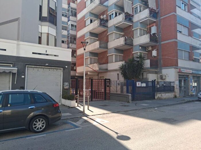 Appartamento quadrilocale in affitto in Via Ettore Corcioni, Aversa