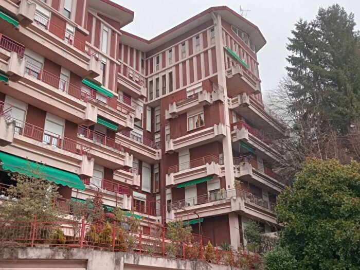 Appartamento bilocale in affitto in Via per Como, Brunate