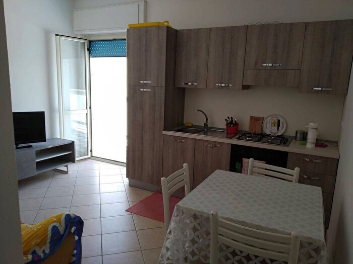 Casa trilocale in affitto in Corso Umberto I, Soverato Marina, Soverato