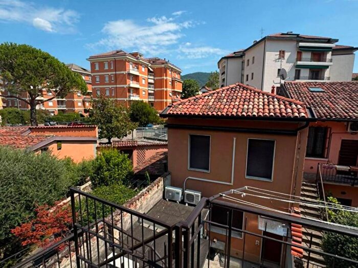 Appartamento quadrilocale in affitto in Via Trento, Via Veneto Borgo Trento, Brescia