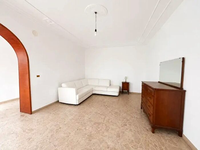 Casa con 6 locali in vendita in Via Barna, Borgo Vercelli