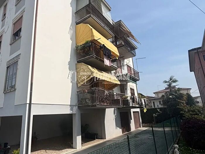 Appartamento trilocale in vendita in Via Agostino dal Pozzo, Vicenza