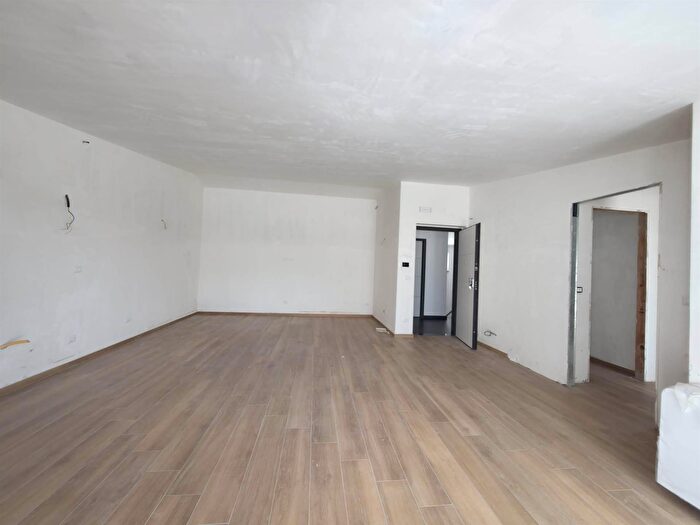 Appartamento con 6 locali in vendita in Viale Parco, Cosenza