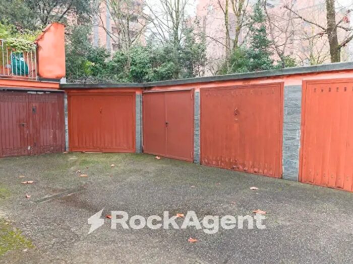 Appartamento trilocale in vendita in Via Golinelli, Segrate