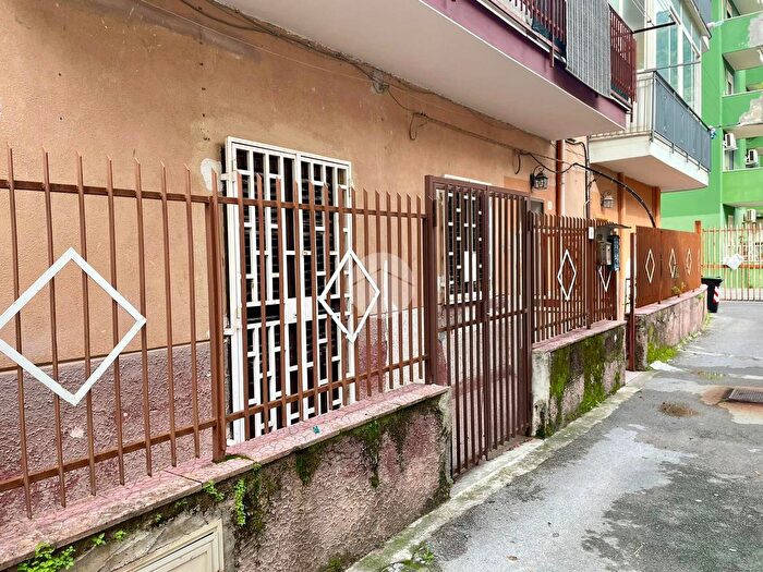 Appartamento trilocale in vendita in Via Ammiraglio Amerigo Conti, Palermo