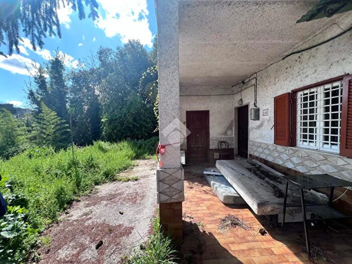 Casa quadrilocale in vendita in Via delle Fosse Ardeatine, Frosinone