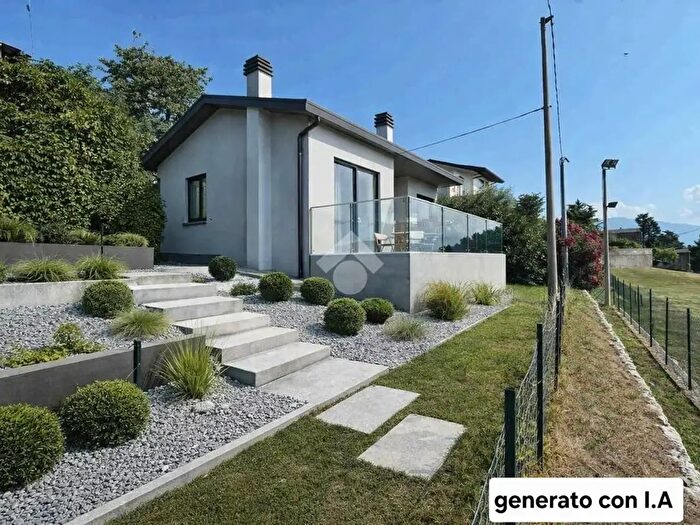 Casa trilocale in vendita in Via Ongaro, Schio