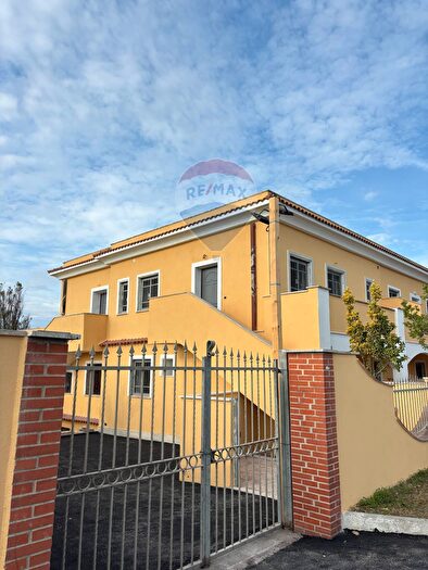 Appartamento bilocale in vendita in Lungomare degli Ardeatini, Ardea