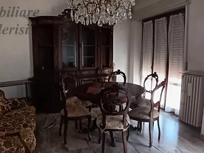 Appartamento con 5 locali in affitto in Via Crispi, San Benedetto Del Tronto