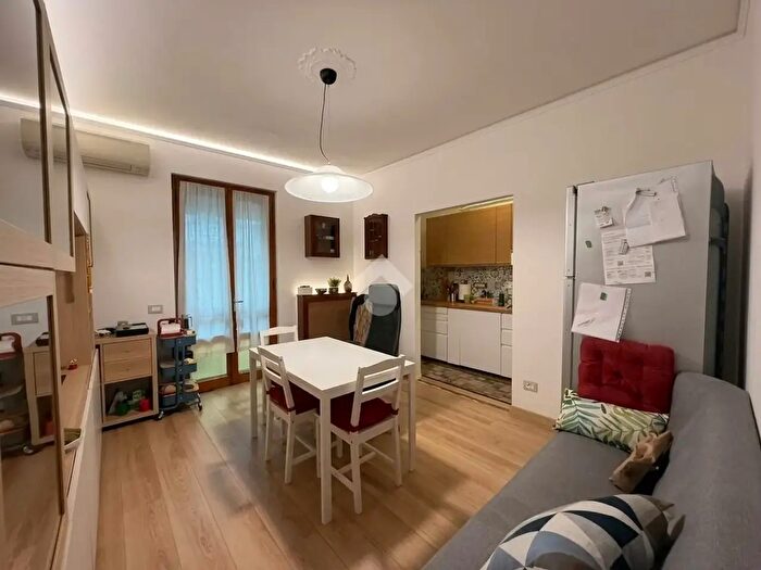Appartamento quadrilocale in vendita in Via Salvo d'Acquisto, Prato