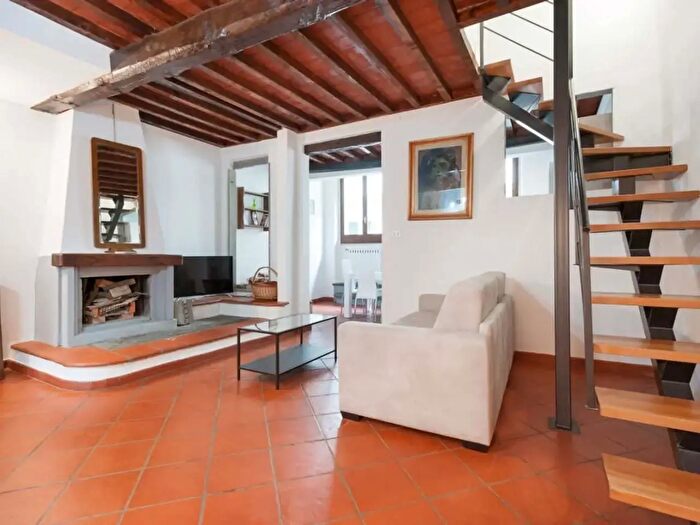 Appartamento in affitto in Via del Parione, Firenze