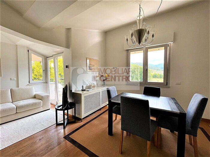 Appartamento quadrilocale in vendita in Luni