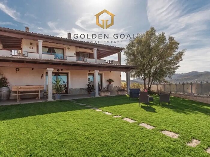 Casa con 5 locali in vendita in Località Badde Manna, Torpe'