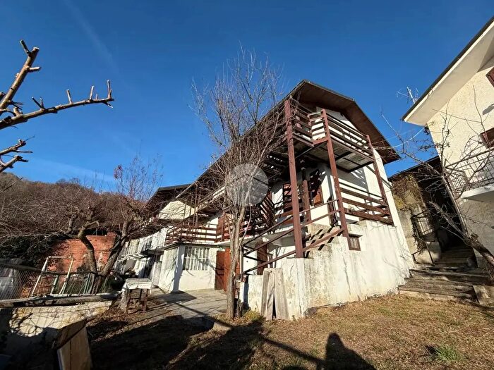 Casa con 7 locali in vendita in Borgata Mollar Brunatto, Rubiana