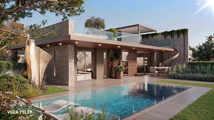 Casa con 5 locali in vendita in Strada Rondinelli Snc, Peschiera Del Garda