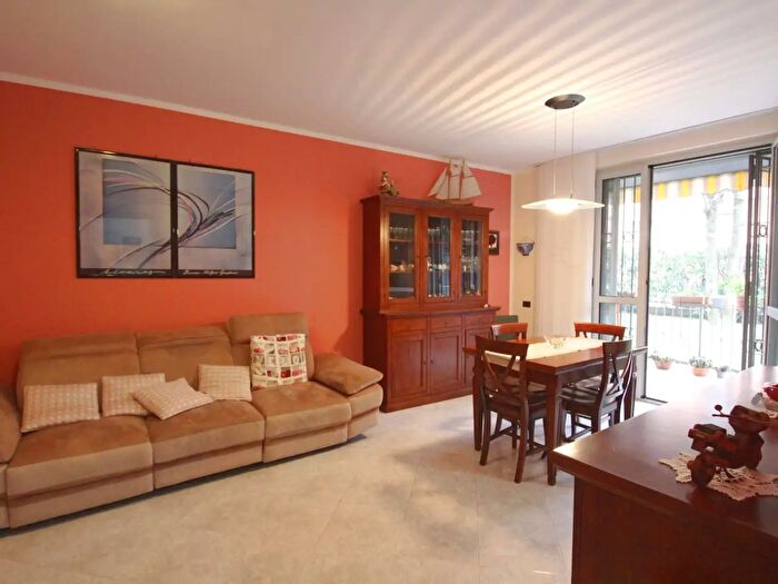 Appartamento trilocale in affitto in Via Roma, Pioltello