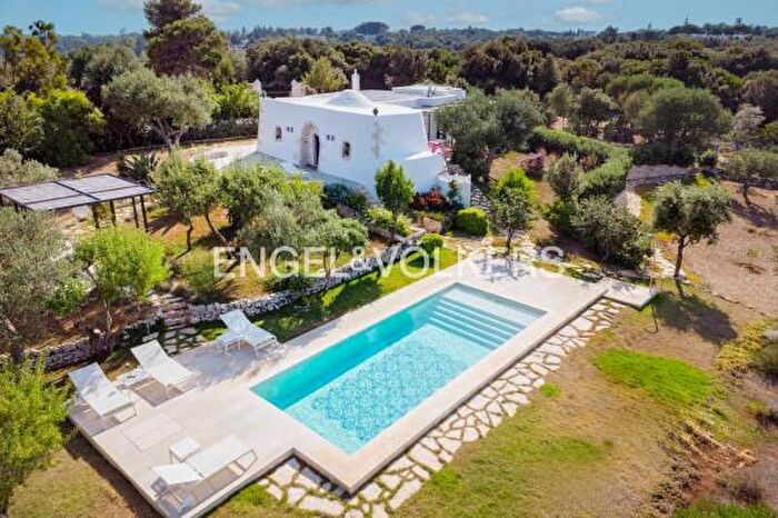 Casa quadrilocale in vendita in Ostuni