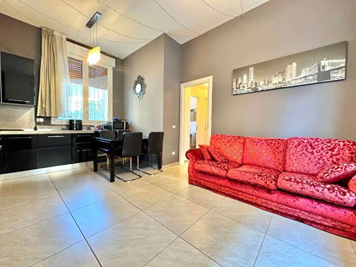 Appartamento trilocale in vendita in Via Guglielmo Oberdan Lissone, Lissone