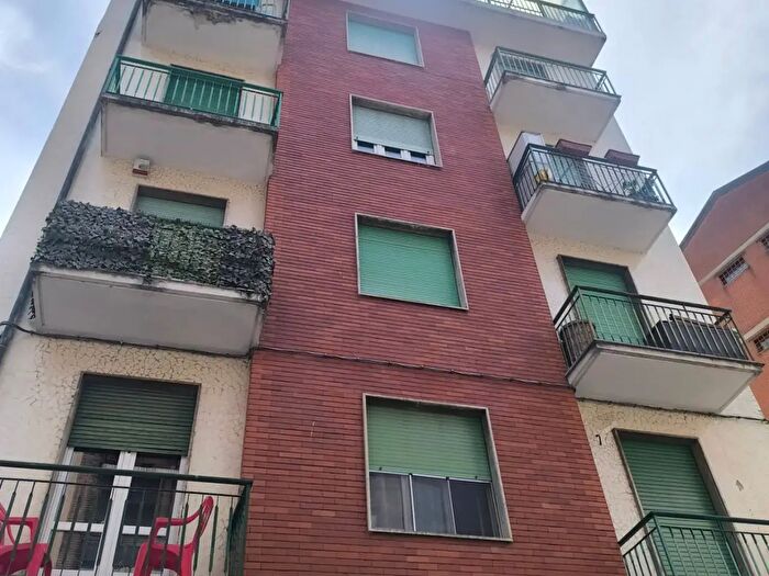 Appartamento trilocale in vendita in Via Aosta Bis, Torino