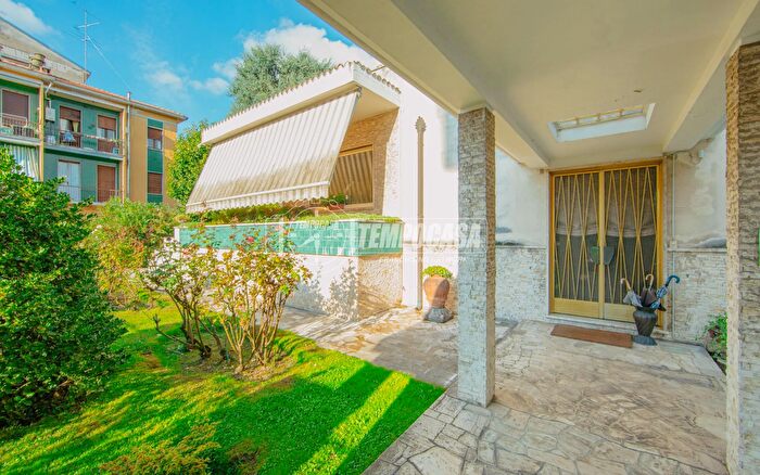 Case in Vendita e in Affitto - 3