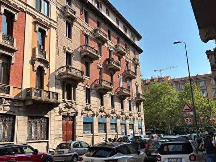Appartamento quadrilocale in affitto in Via Francesco Burlamacchi No Number, Porta Romana Medaglie dOro, Milano