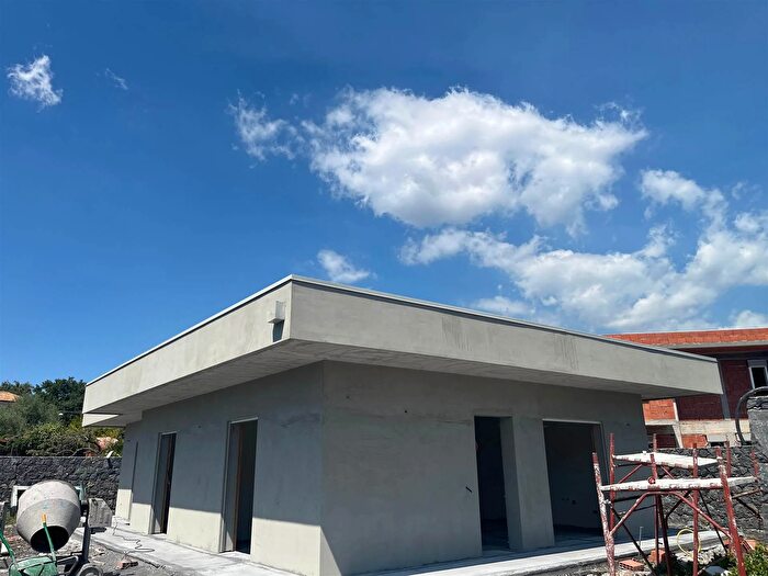 Casa trilocale in vendita in Mascalucia