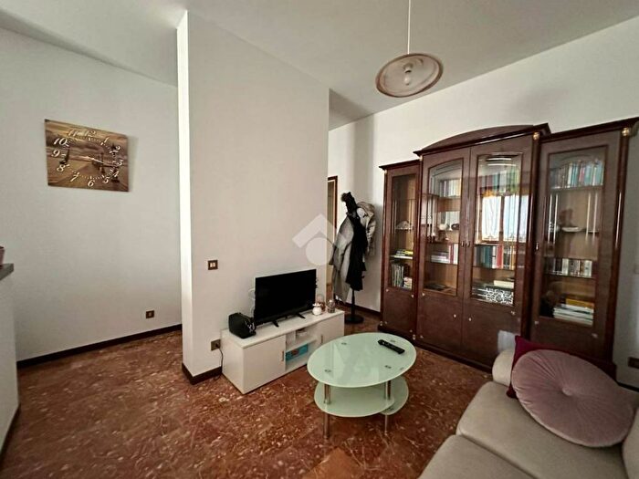 Appartamento bilocale in affitto in Corso Camillo Benso Cavour, Centro Storico, Pavia