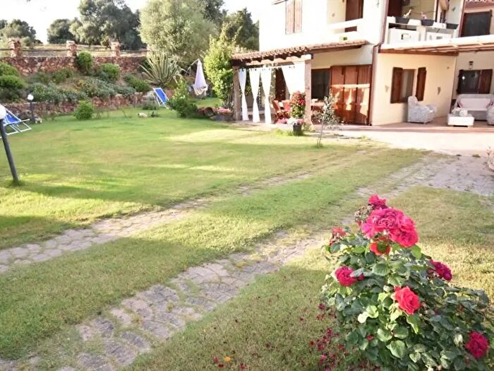 Casa monolocale in affitto in Domus de Maria