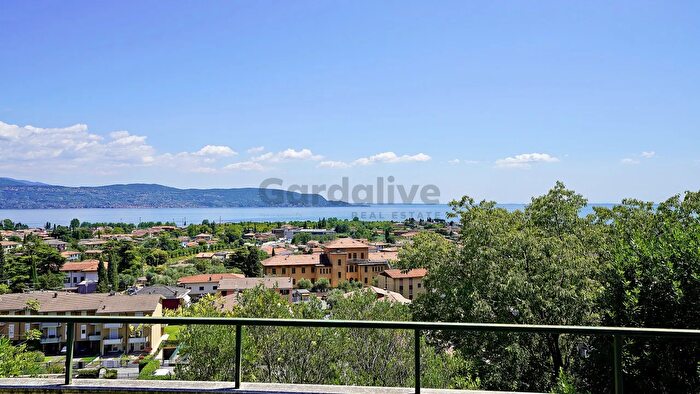 Casa con 5 locali in vendita in Via SantAmbrogio, Toscolano Maderno