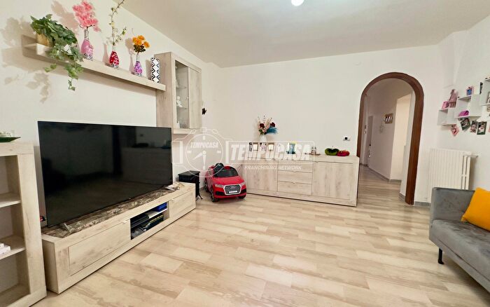 Casa trilocale in vendita in Via San Caterina da Siena, Valenzano