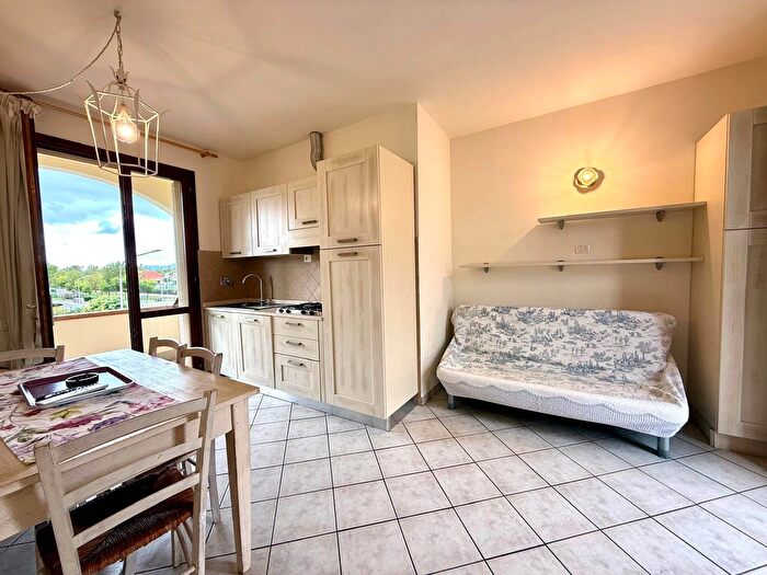 Appartamento bilocale in vendita in Via Valle dAosta, Rosignano Marittimo