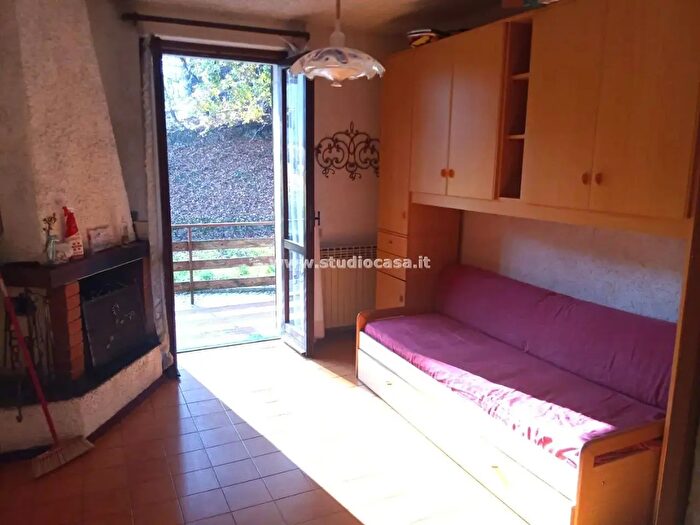 Appartamento bilocale in affitto in Via Gritti, Zogno