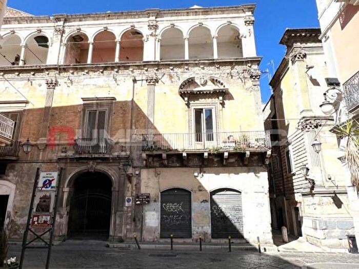 Appartamento quadrilocale in vendita in Vico Peschi, Foggia
