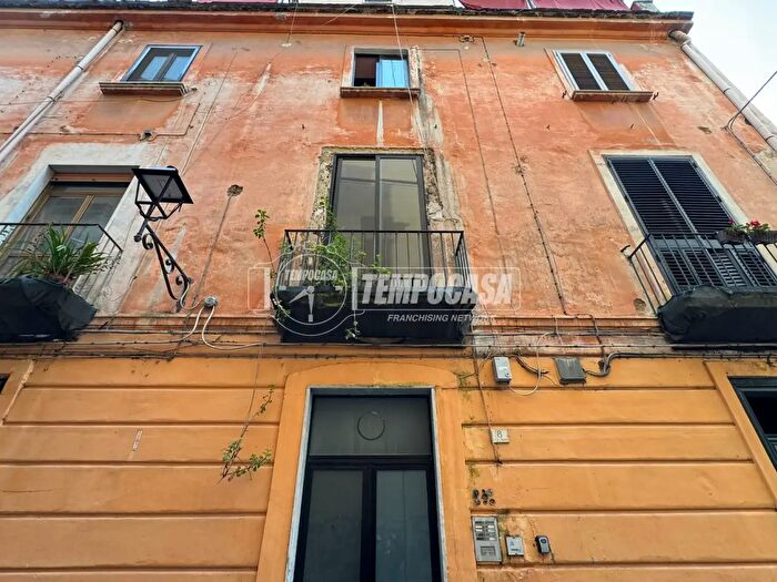 Appartamento trilocale in vendita in Via Salvatore Maielli, Caserta