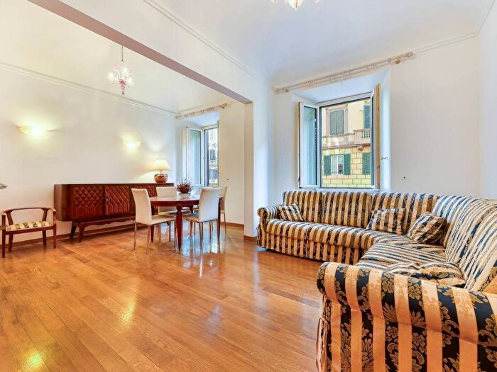 Appartamento con 5 locali in affitto in Via Tibullo, Prati, Roma