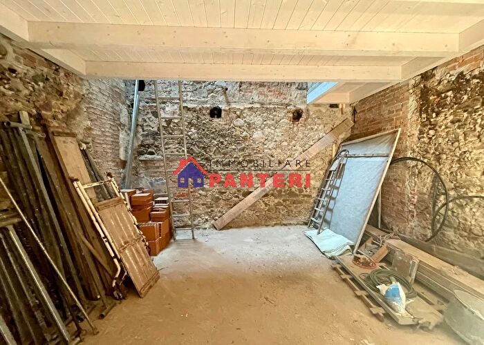 Casa in affitto in Via Romana Alberghi Pescia Pistoia Toscana Italia, Pescia