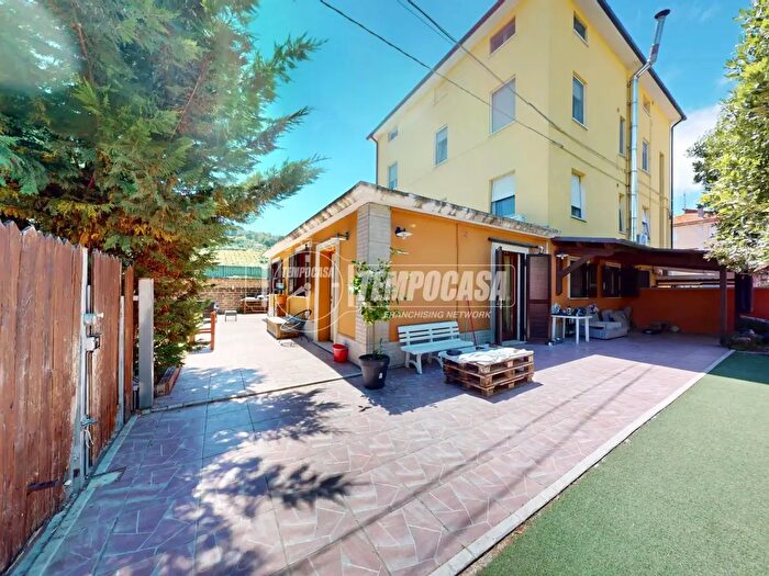 Appartamento quadrilocale in vendita in Via Valdaso, Pedaso