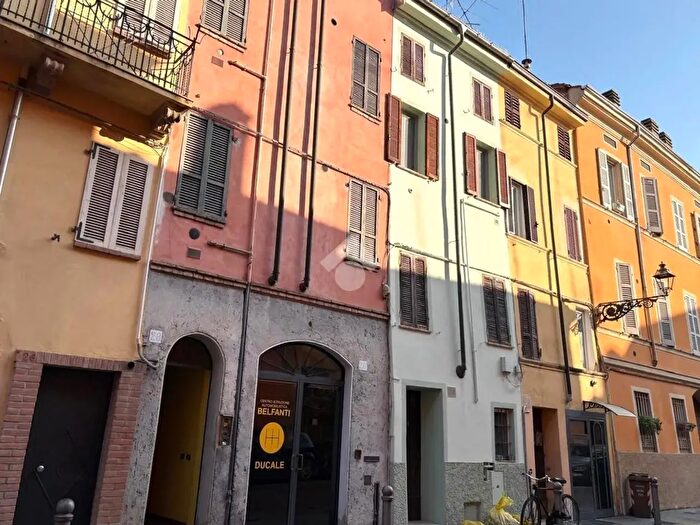 Appartamento bilocale in affitto in Borgo Guazzo, Parma