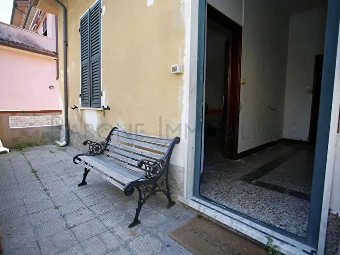 Casa quadrilocale in vendita in Via Fabbricotti, Ameglia