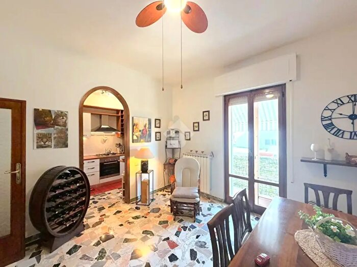 Appartamento con 5 locali in affitto in Via Ponchielli, Montemurlo