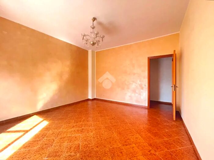 Appartamento con 5 locali in vendita in Via E De Nicola, Trani