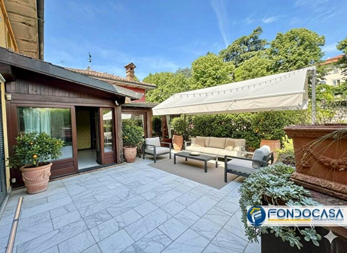 Appartamento con 5 locali in vendita in Via Gorini, Palazzolo SullOglio