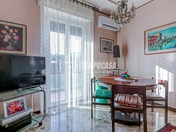 Appartamento trilocale in vendita in Gavirate