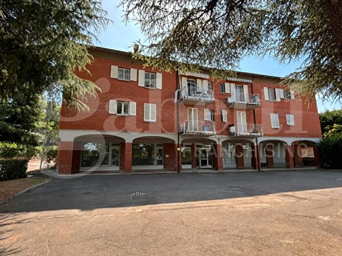 Appartamento con 5 locali in vendita in Via Serena, Zola Predosa