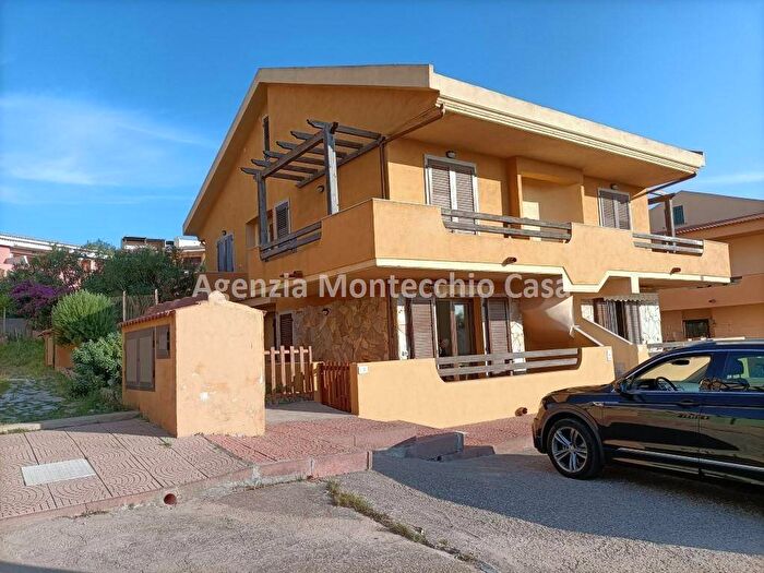 Appartamento quadrilocale in affitto in Via Dublino, Lu Bagnu, Castelsardo
