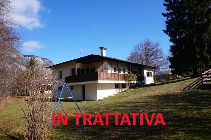 Casa con 6 locali in vendita in Via dei Ori, Fai Della Paganella
